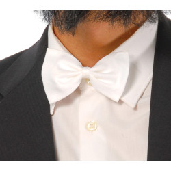 Motýlek bílý 11 cm